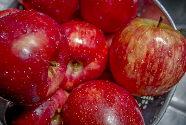 Manzanas a la naranja