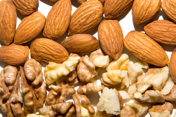 Nueces y Almendras Confitadas