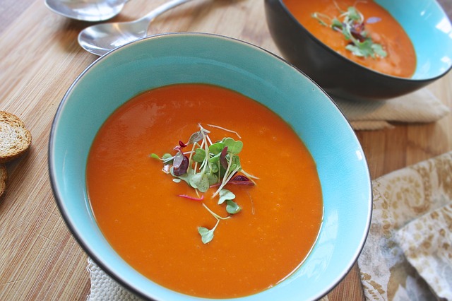 Sopa de Tomate y Tapioca