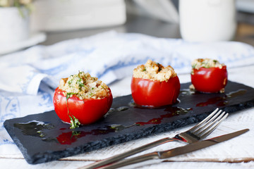 Tomates rellenos con arroz