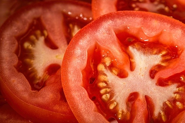 Carpaccio de tomates y parmesano