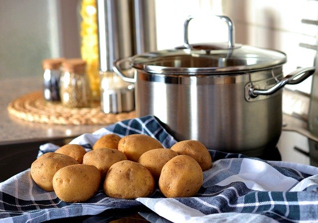 Ensalada de papas con aguacate