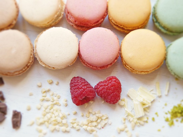 Macarons de Chocolate Blanco y Frambuesas