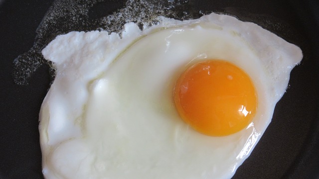 Huevos Fritos con Crema de Choclos