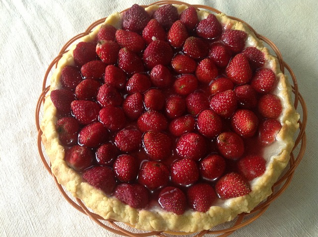 Tarta de Merengue y Frutillas