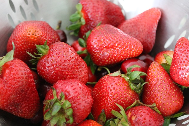 Copas de Frutillas y Crema