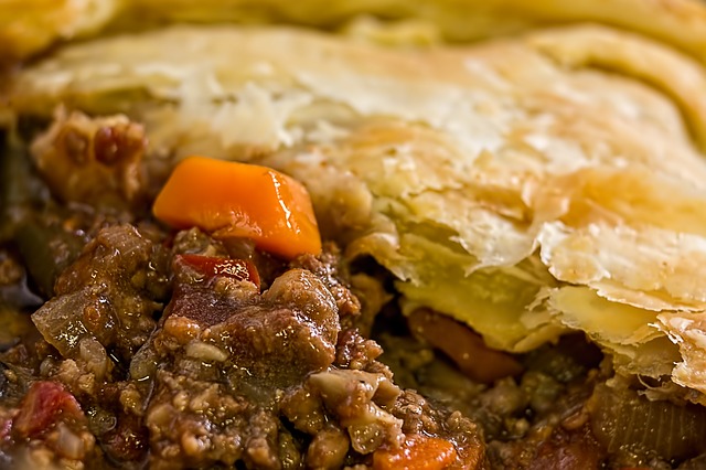 Pasteles de Hojaldre Rellenos de Carne